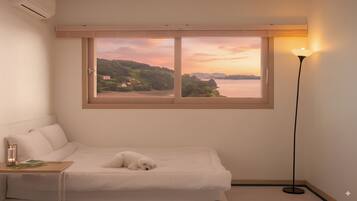 Basic Room, 1 Bedroom (GoldKiwii) | 1 bedroom, free WiFi