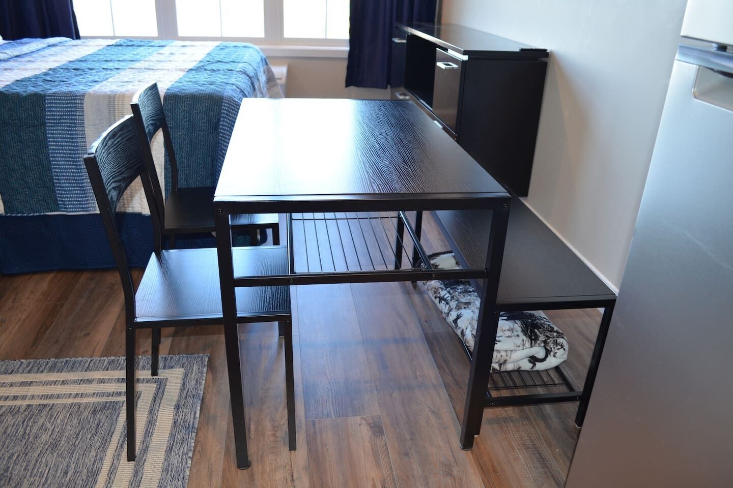 Free WiFi, bed sheets, wheelchair access