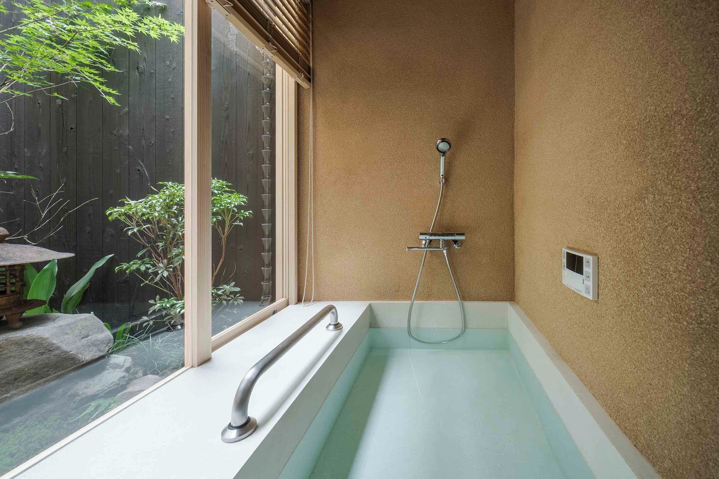 Traditional House, 1 Bedroom, Kitchenette, Garden View | Bathroom