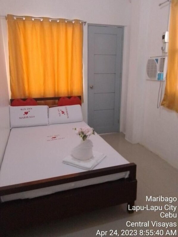 Deluxe-Zimmer | Schreibtisch