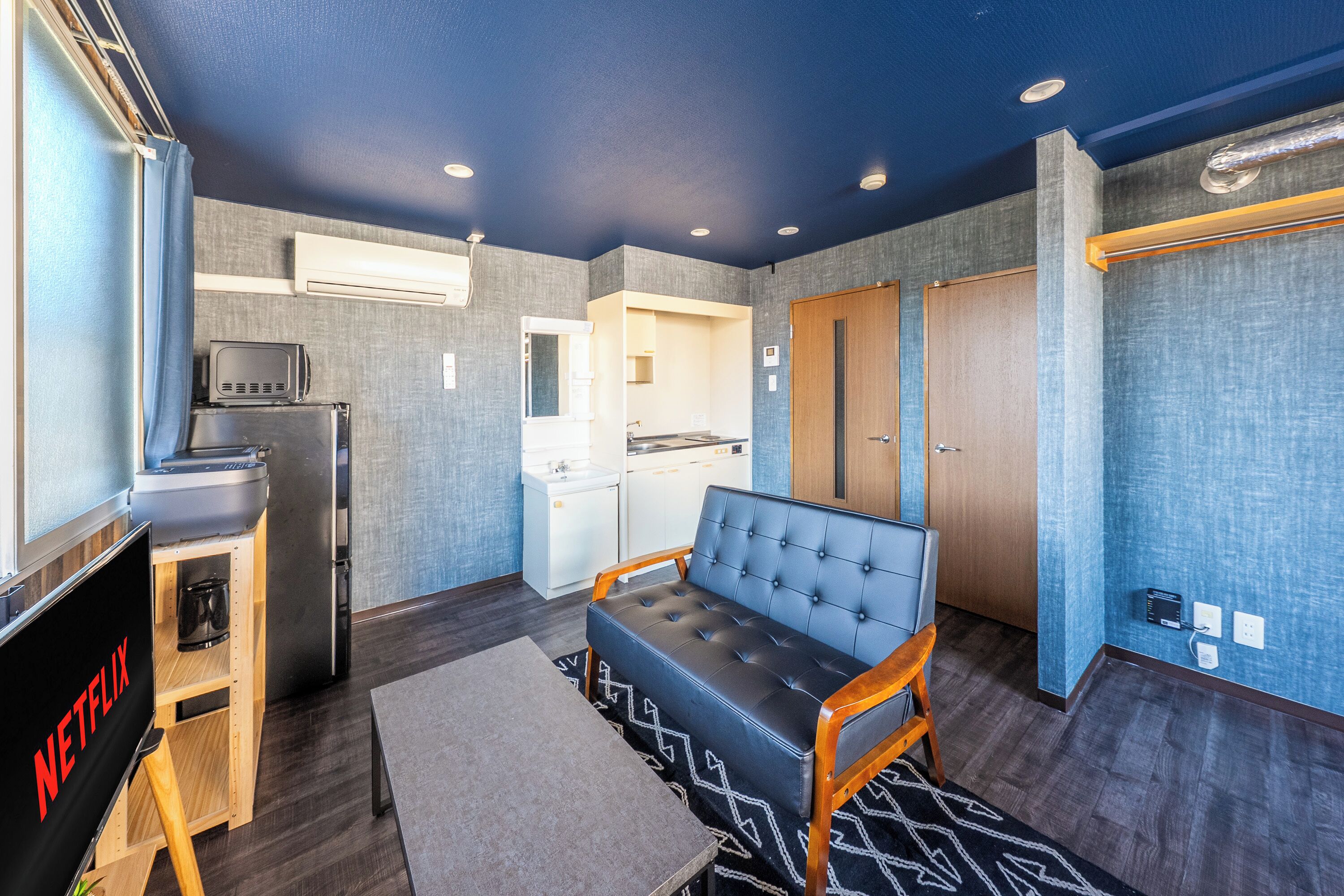 Iron/ironing board, free WiFi