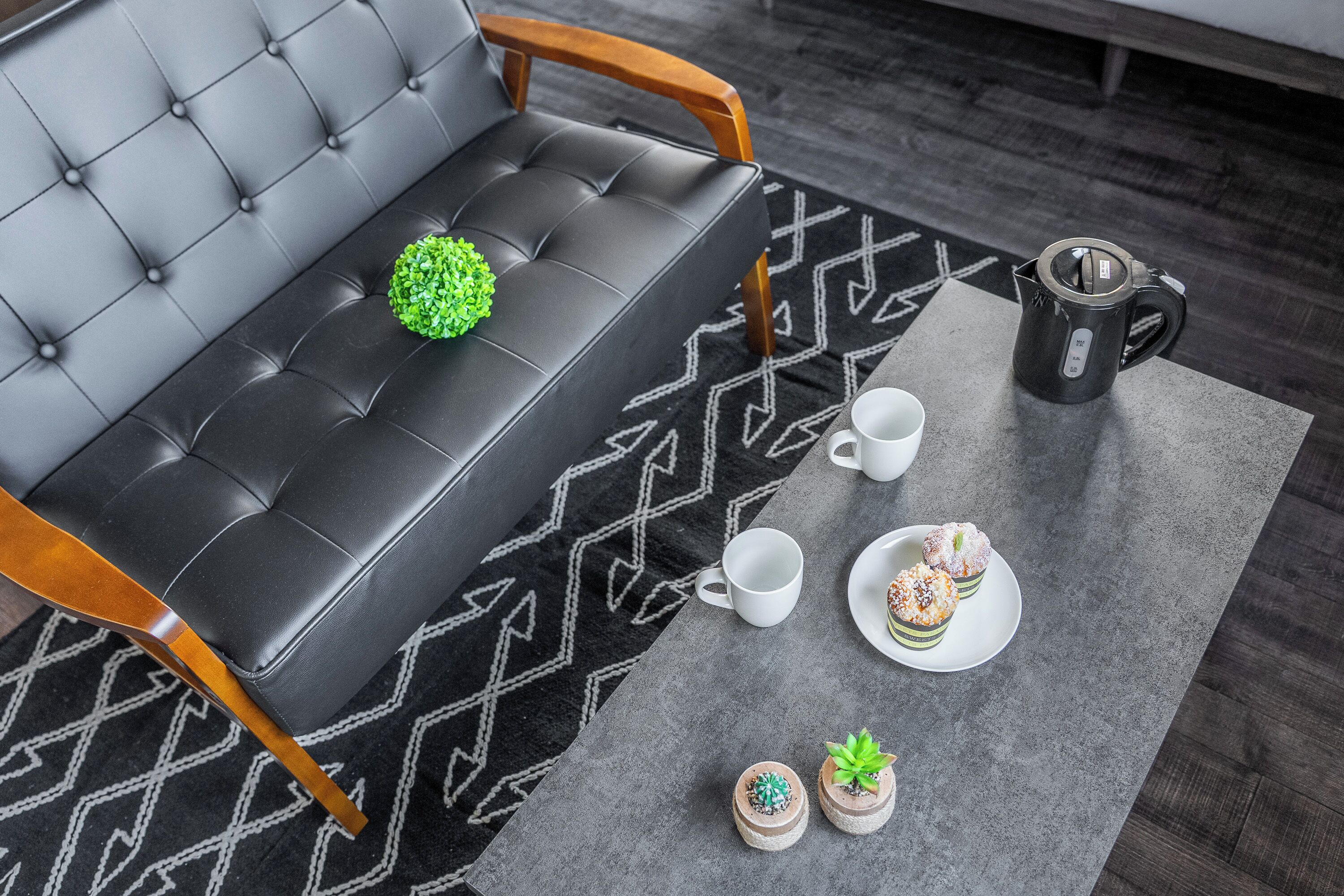 Bügeleisen/Bügelbrett, kostenloses WLAN