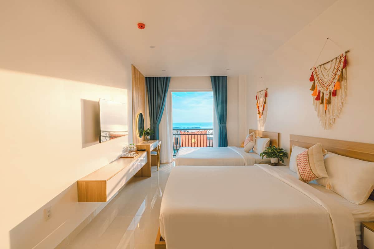 Quarto quádruplo família, sacada | Wi-Fi de cortesia