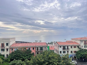 الإطلالة من المنشأة