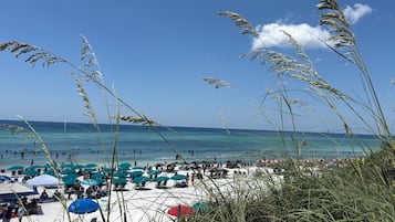 مناشف للشاطئ