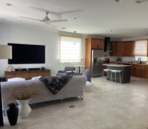 تلفزيون ذكي