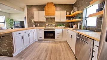 Microwave, oven, stovetop, dishwasher