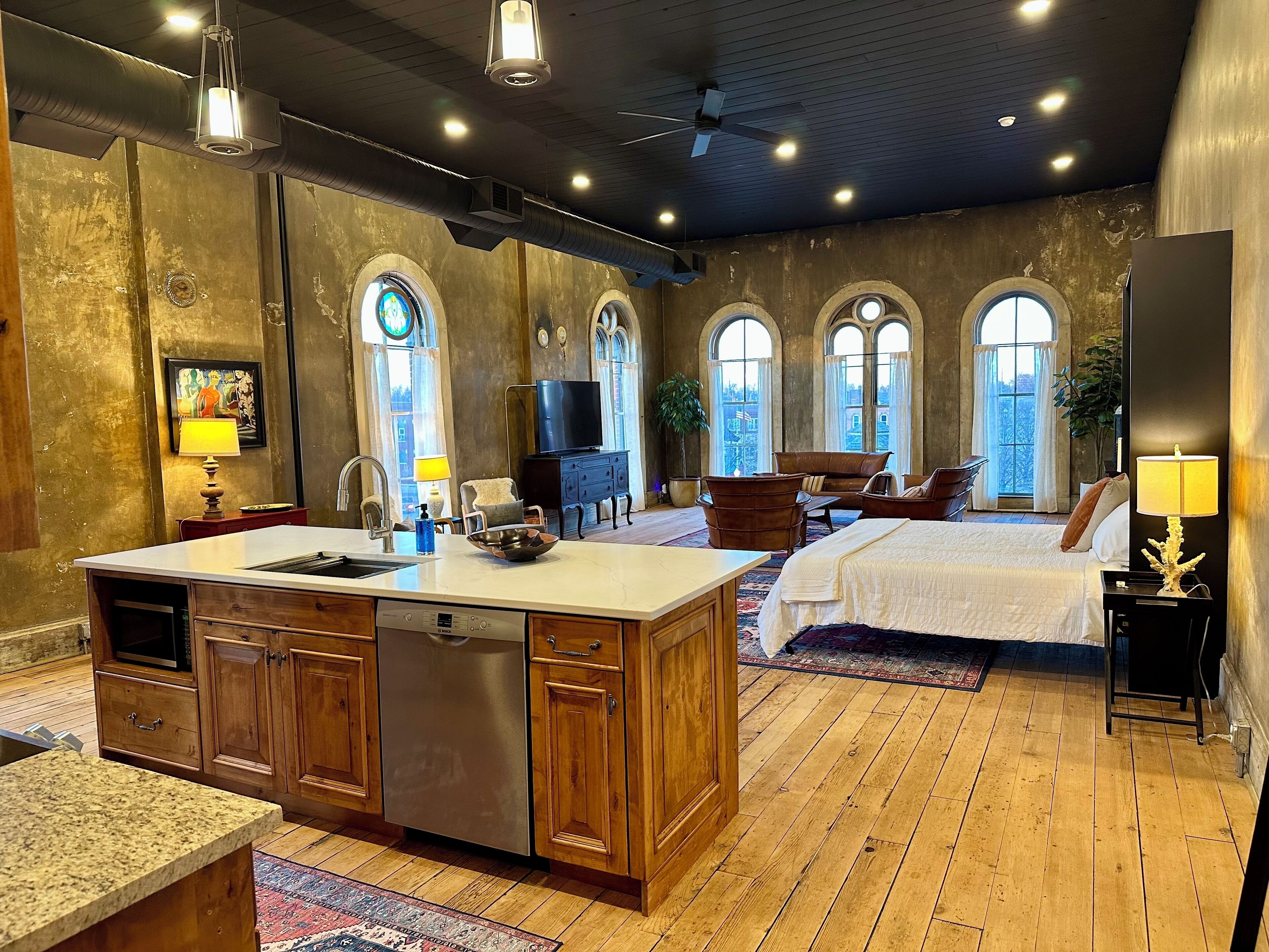 熨斗/熨衣板、免费 WiFi、床单