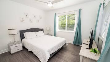 4 bedrooms, iron/ironing board, free WiFi, bed sheets