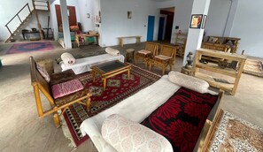 Interior - Enchanting 4-bedroom house in Lansdowne (Pali Malli)