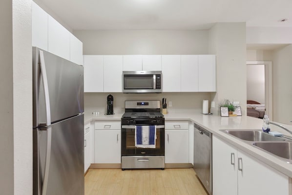 Microwave, oven, stovetop, dishwasher