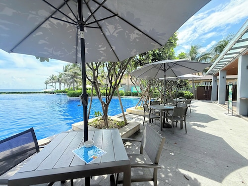 Luxury Villa Beach Front