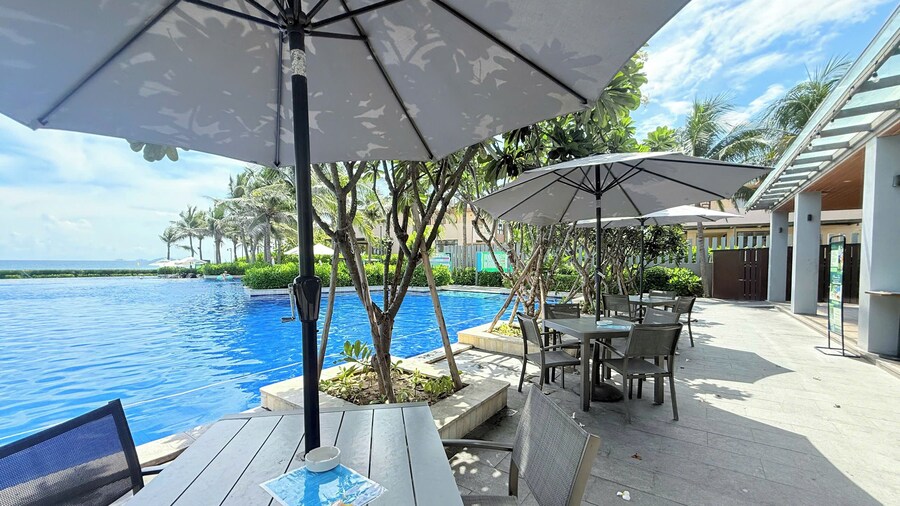 Luxury Villa Beach Front