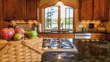 Mikrowelle, Ofen, Herdplatte, GeschirrspĂŒler