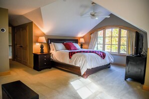 5 Schlafzimmer, Zimmersafe, Bügeleisen/Bügelbrett, Reisekinderbett