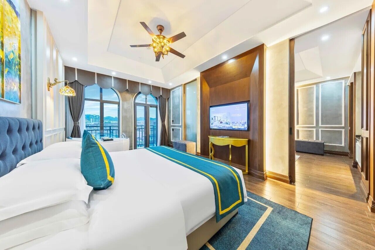 Luxury Suite | Free WiFi