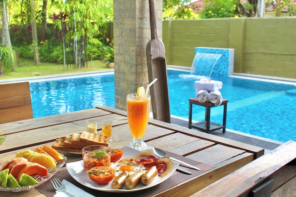 Daily continental breakfast (USD 13 per person)