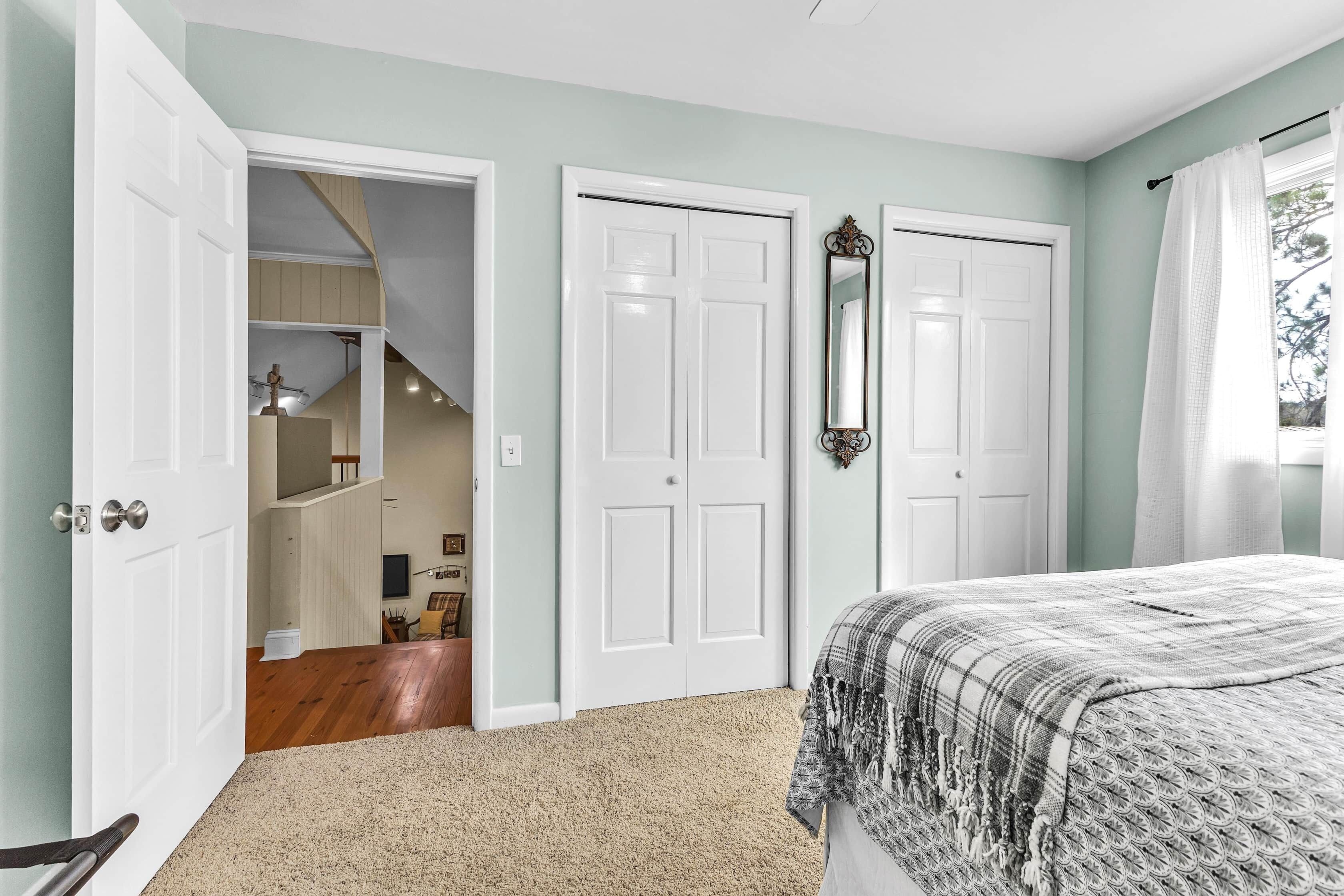 4 bedrooms, WiFi, bed sheets