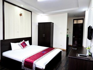 Double or Twin Room, Balcony, Lake View | Free WiFi - Bang Giang EcoGreen Hotel (Thuc Phan)