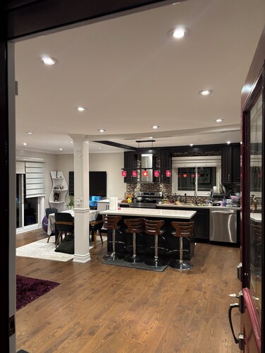 Modern home with 3BR near Scarborough Golf Club