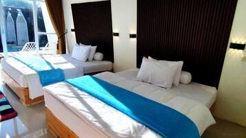 Deluxe-Haus, 2 Queen-Betten, Bergblick | Schreibtisch, laptopgeeigneter Arbeitsplatz, kostenloses WLAN