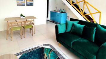 Family Villa, Mountain View | Living area