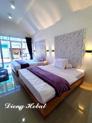 Deluxe House, 2 Queen Beds, Mountain View | Desk, laptop workspace, free WiFi, bed sheets - Dieng Hebat Villa & Glamping (Kejajar)