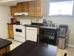 ميكروويف، فرن، موقد طهي مسطح، غسالة أطباق