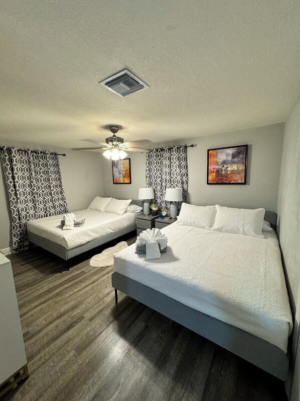 Iron/ironing board, WiFi, bed sheets