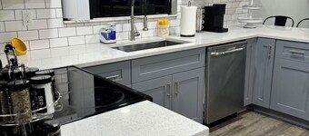 Charming house with lake. Welcome to a great place with lots of room for fun.