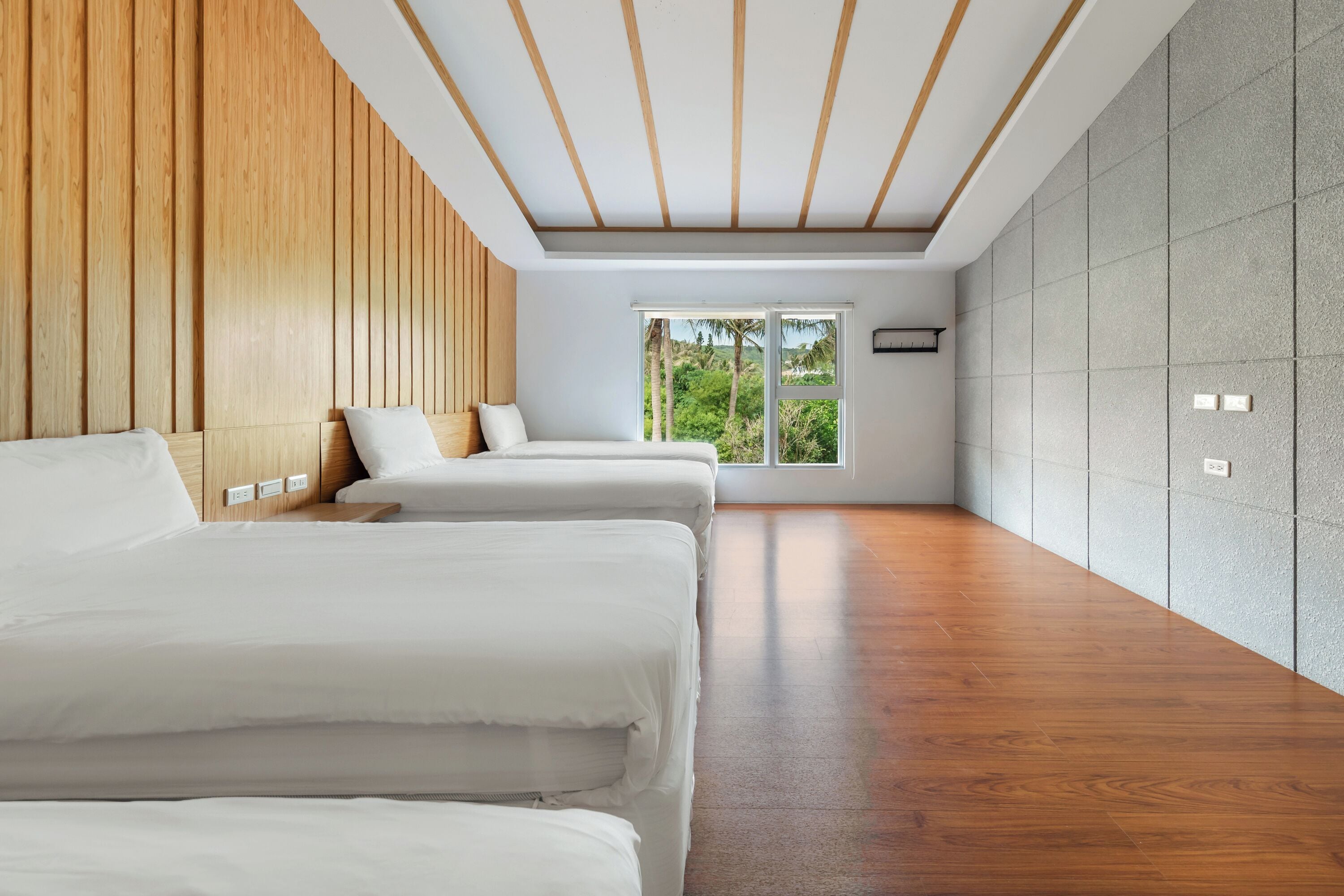 Superior family room | Blackout drapes, soundproofing, free WiFi, bed sheets