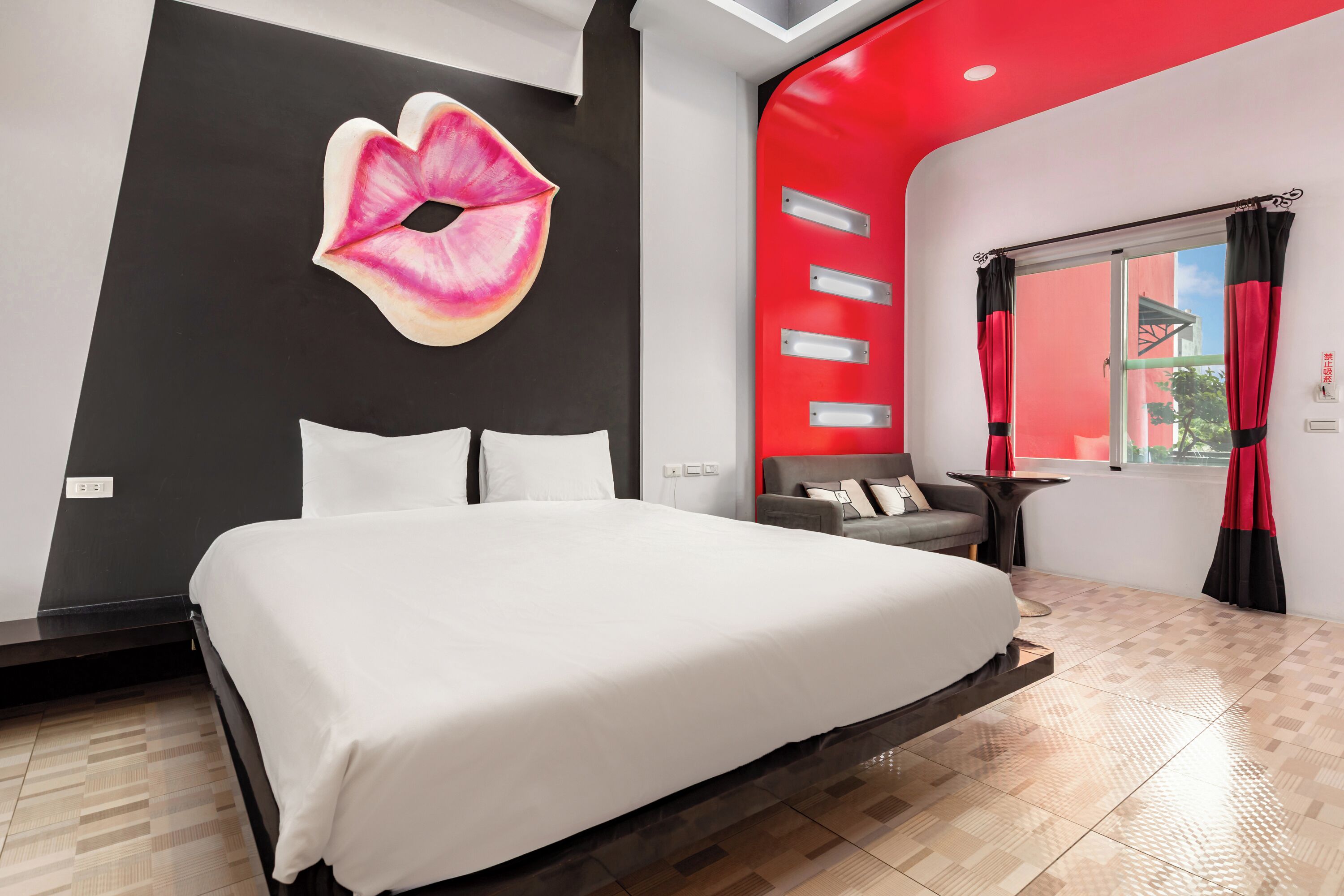 Superior King Room | Blackout drapes, soundproofing, free WiFi, bed sheets