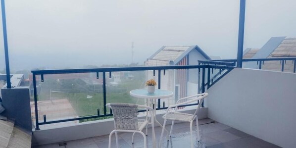 Rooftop terrace - Villa Artha Asia Hills (Batu)