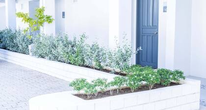 The Garden Galleries Boutique Hotel