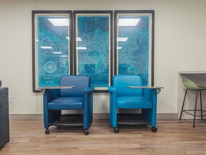 المنشأة من الداخل