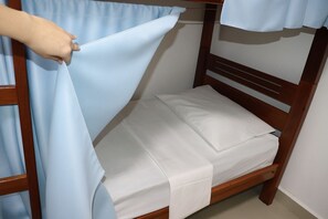 1 chambre, accĂšs Internet, draps fournis