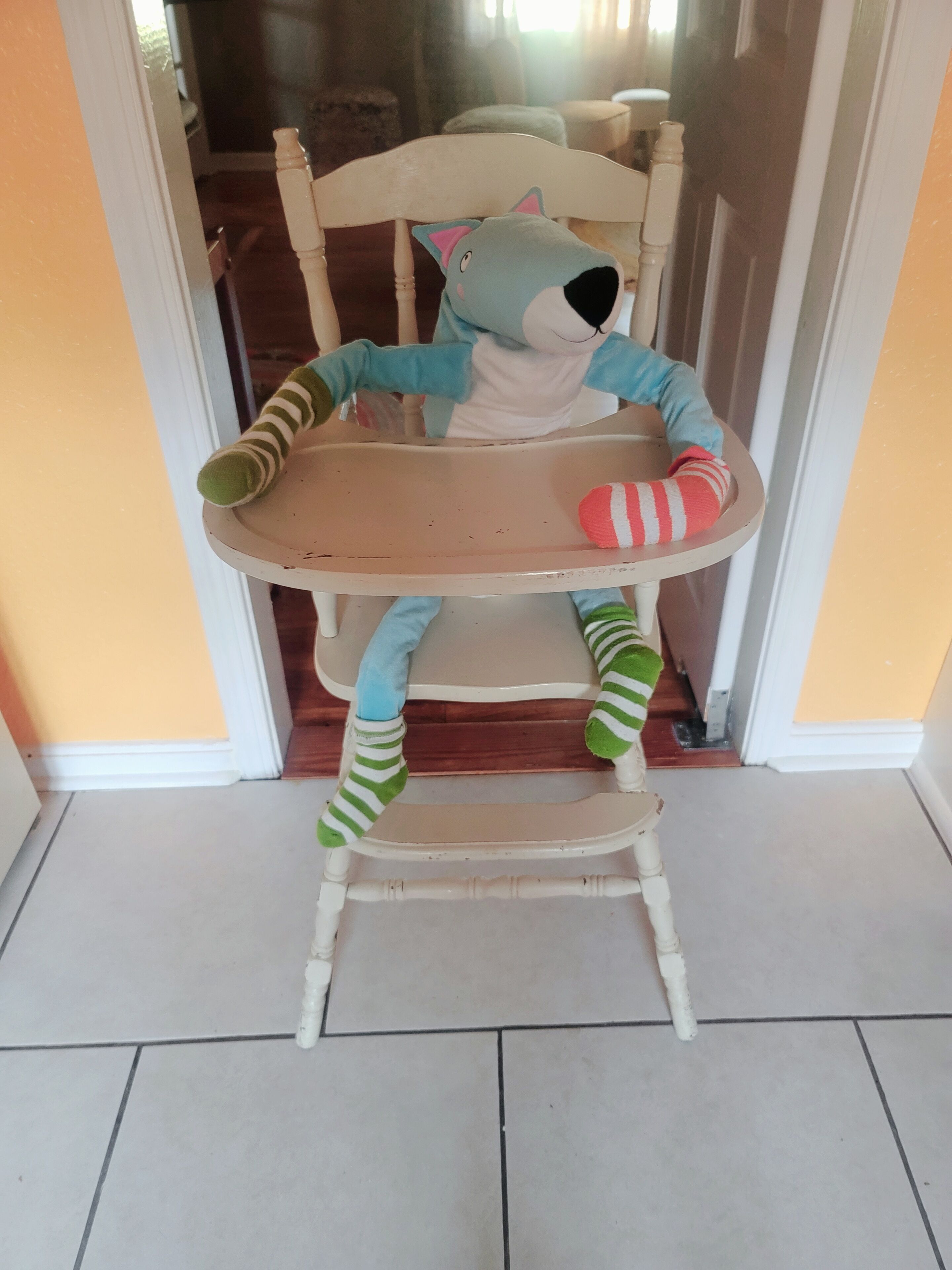 Room, 1 Queen Bed, 1 Shared Bath | 办公桌、笔记本电脑工作区、熨斗/熨衣板、免费婴儿床