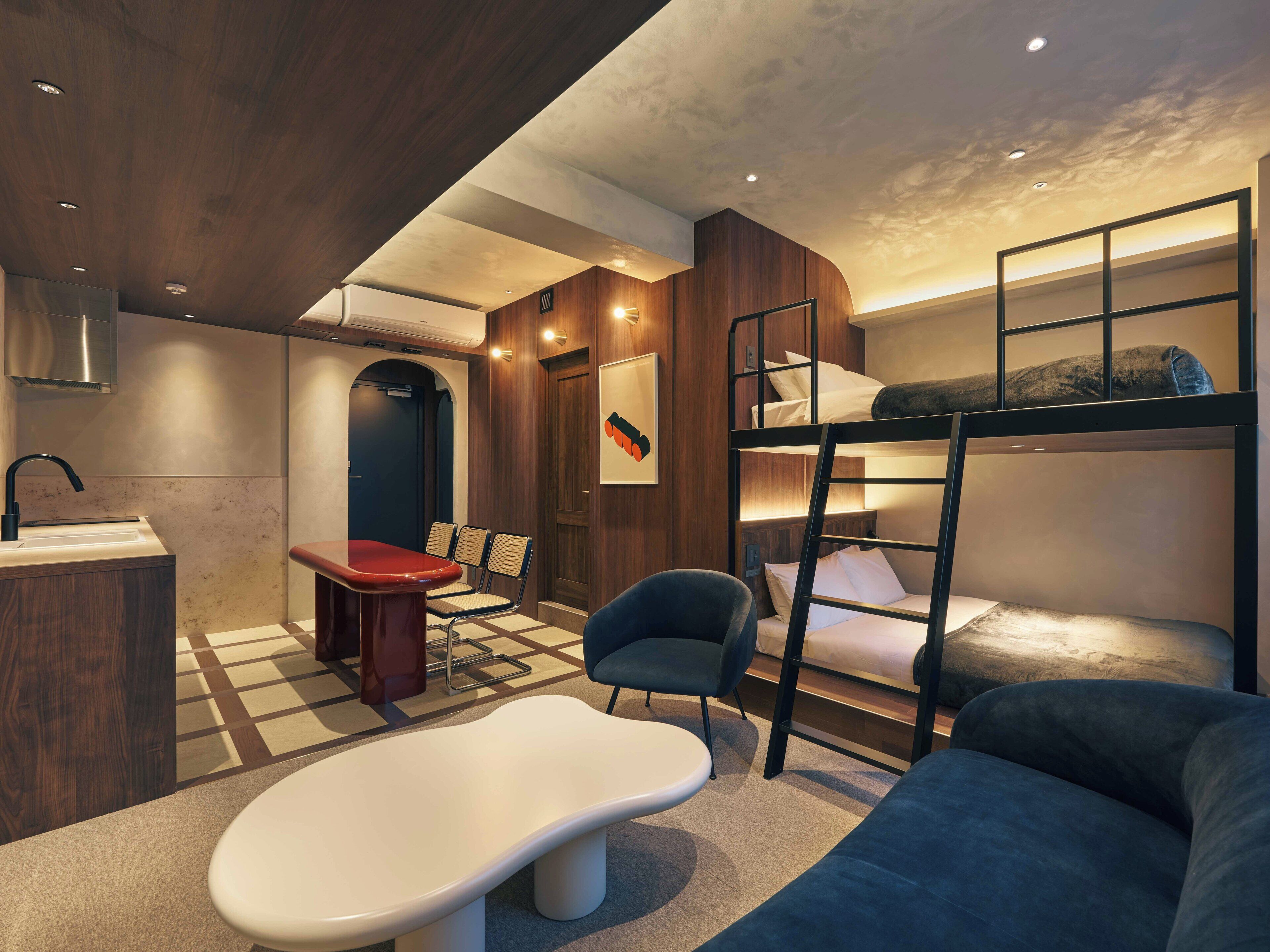 Soundproofing, free WiFi