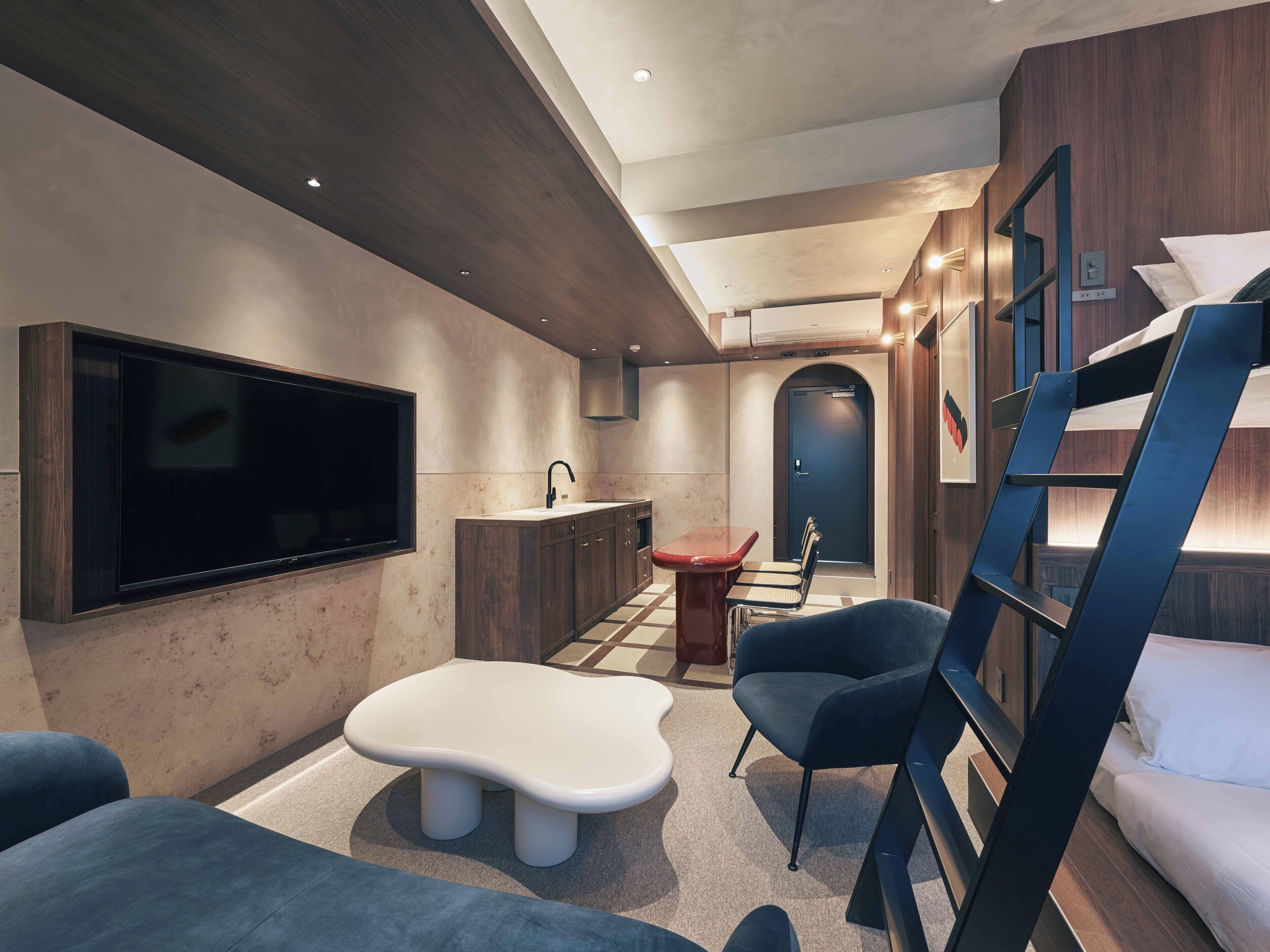 Deluxe Studio | Soundproofing, free WiFi