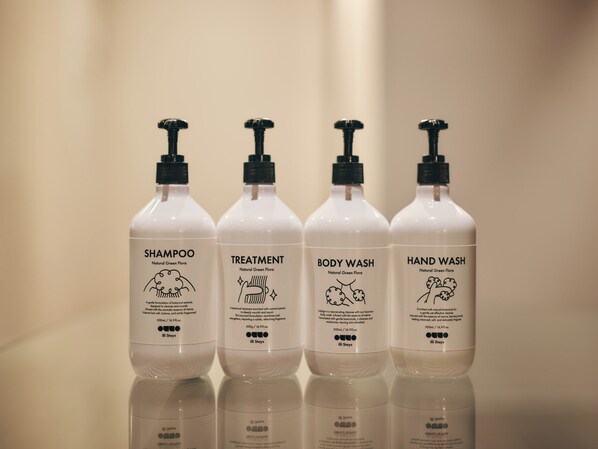 تجهيزات دش، مجففات شعر، مناشف، شامبو