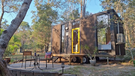 Outdoor dining. Magic Bush Stay Yamba Hinterland by Tiny Away