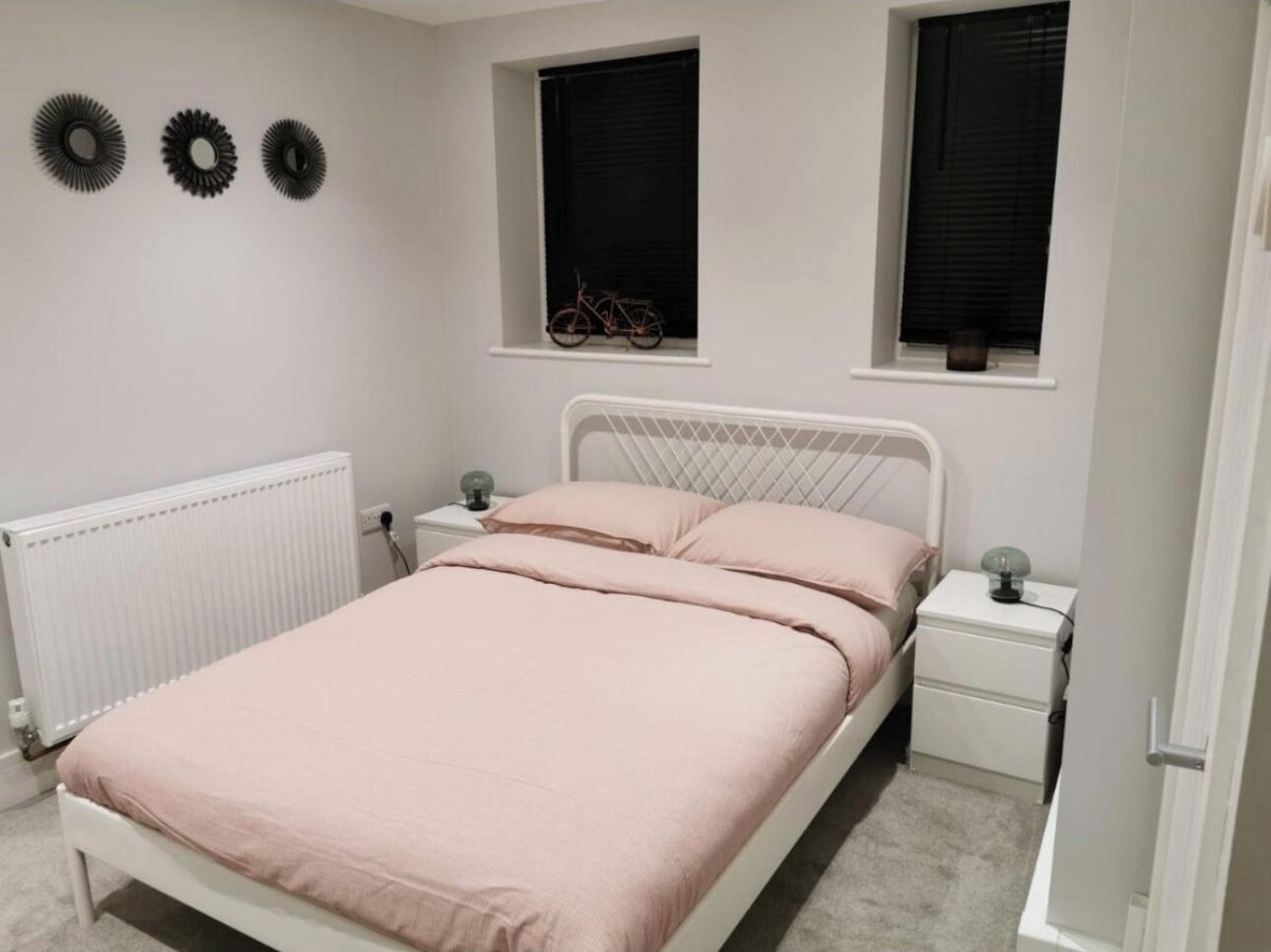 1 室のベッドルーム、インターネット、ベッドシーツ