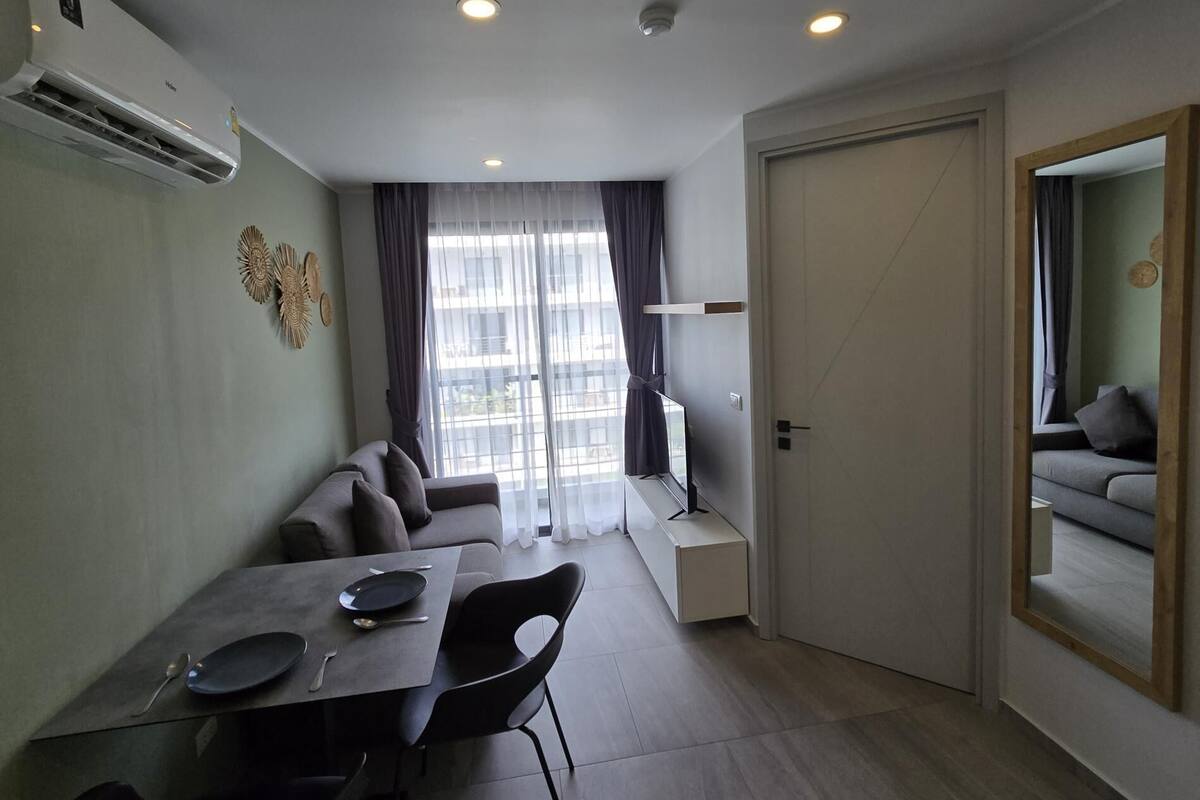 Apartment, Balcony | In-room safe, blackout curtains, iron/ironing board, free WiFi