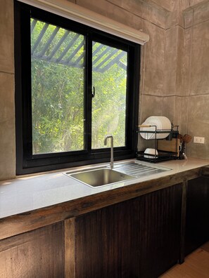 Luksushuvila, näköala uima-altaalle | Yksityinen keittiö