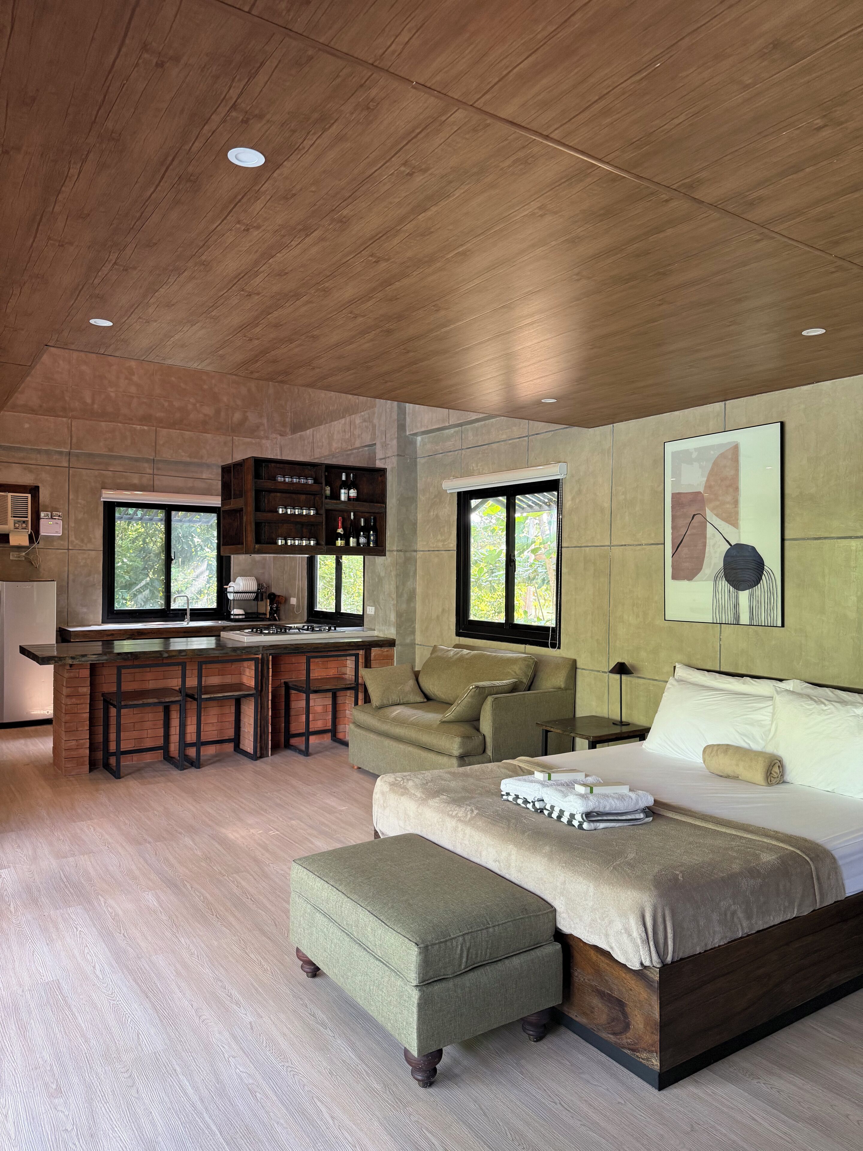 Luxury Villa, Pool View | Free WiFi