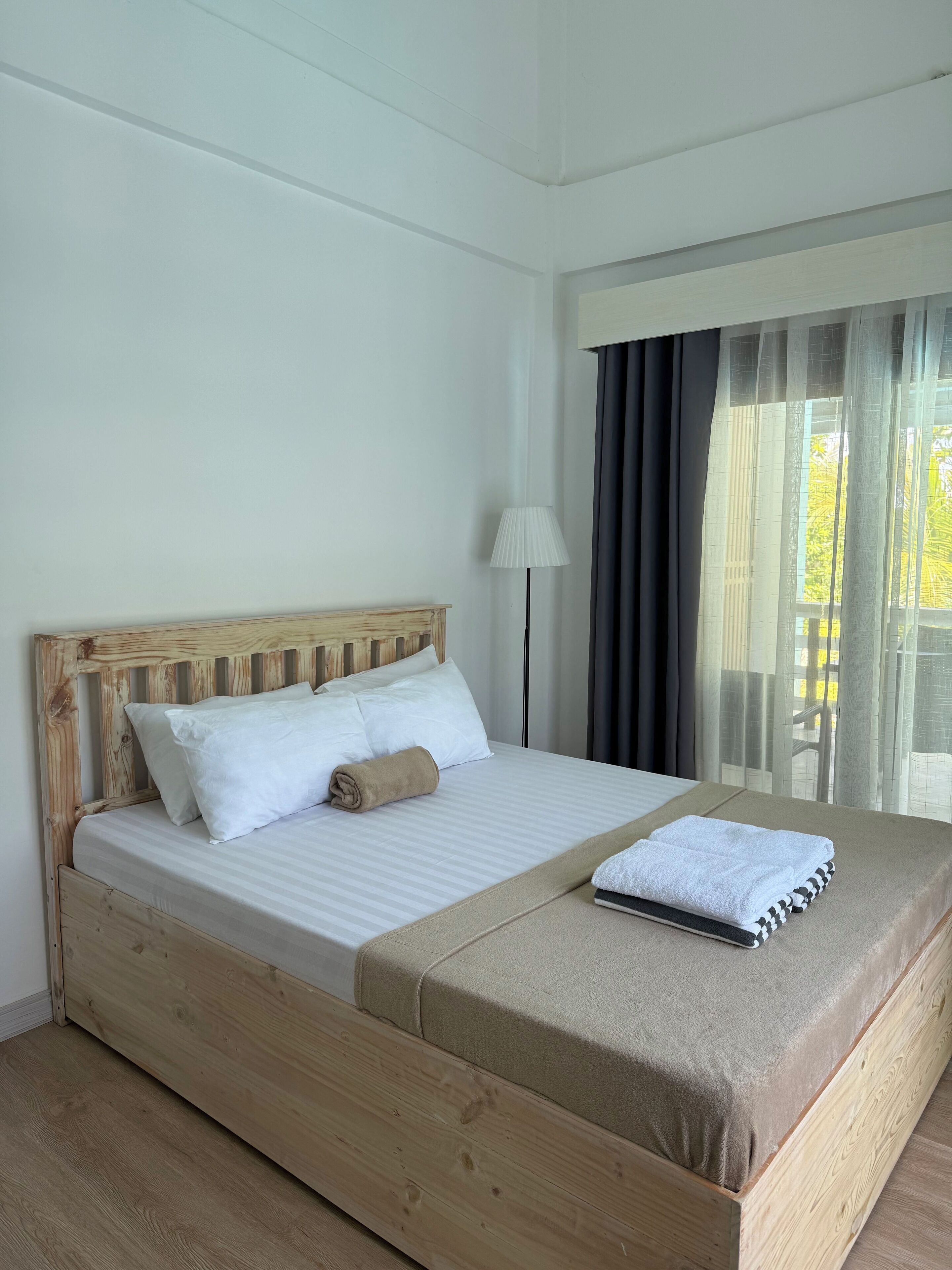 Deluxe Double Room, Balcony, Sea View | Free WiFi