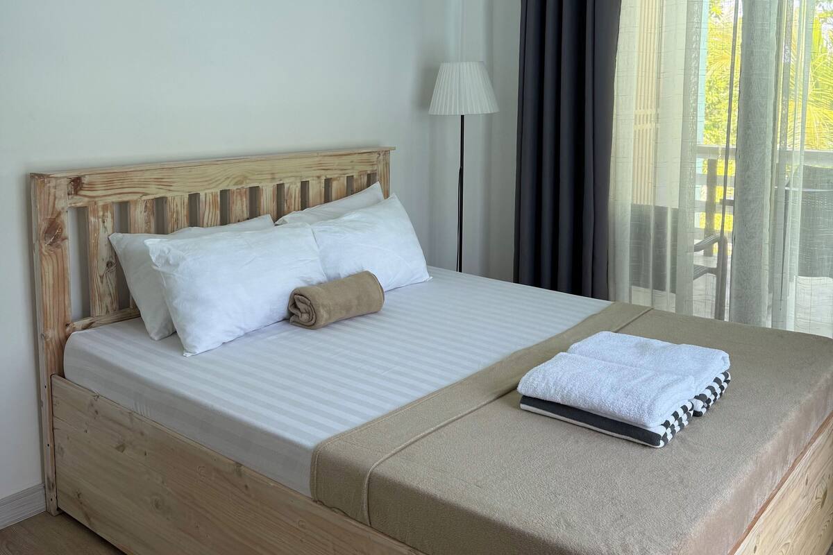 Deluxe Double Room, Balcony, Sea View | Free WiFi