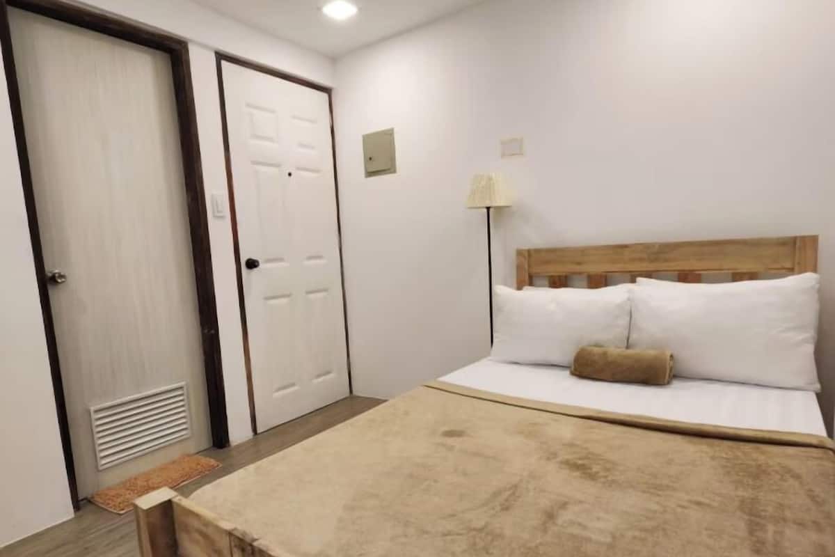 Standard Double Room | Free WiFi