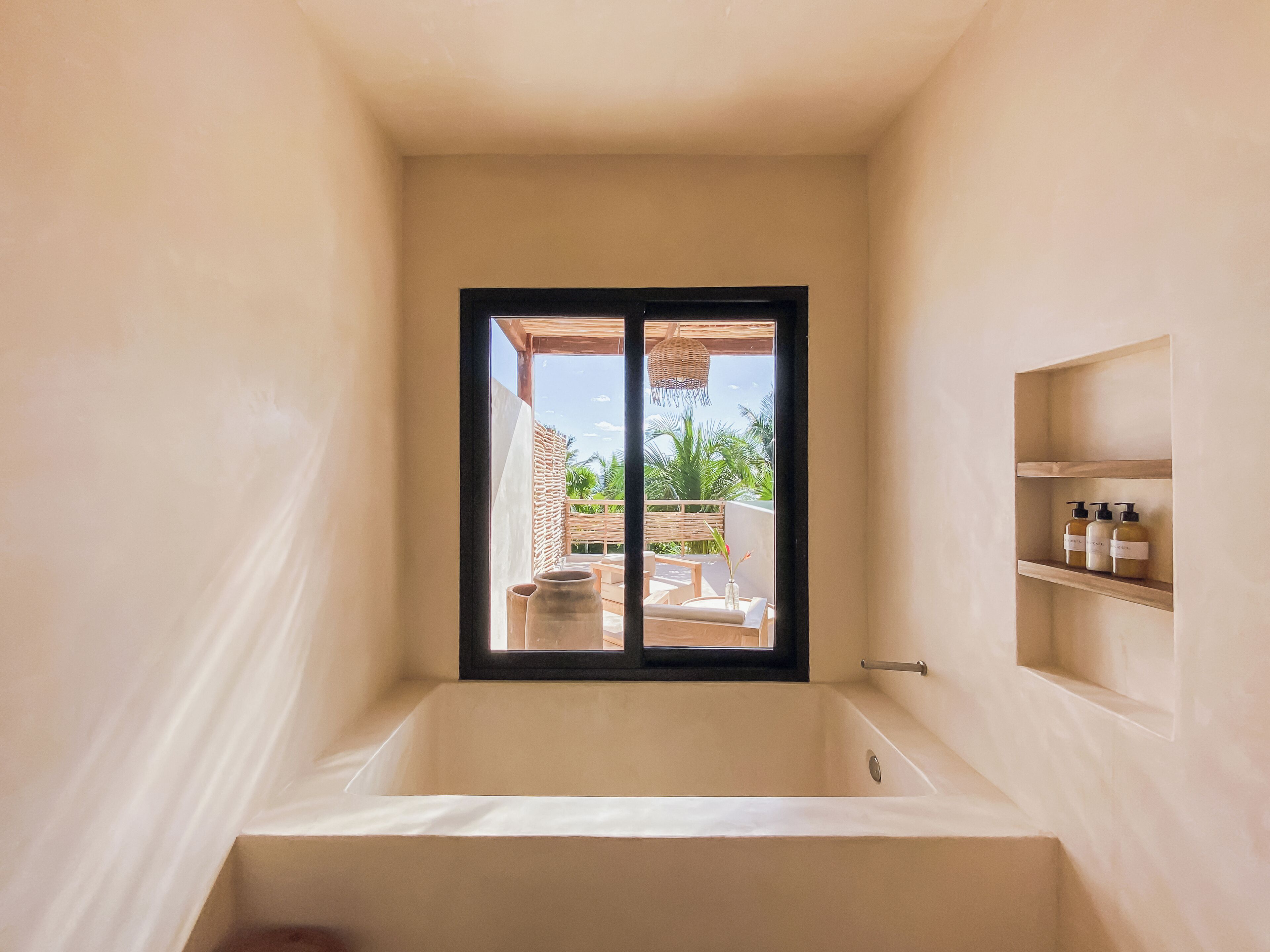 Studio - balkong - utsikt mot trädgården | Badrum