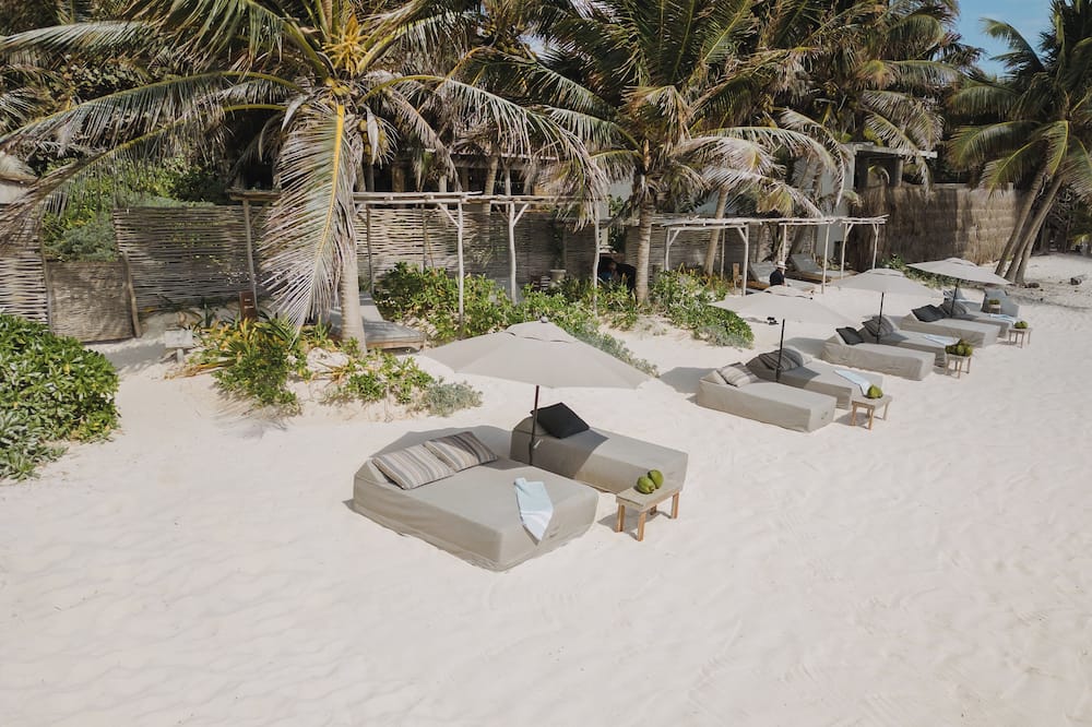 Best-Located Beach Suite with pool.